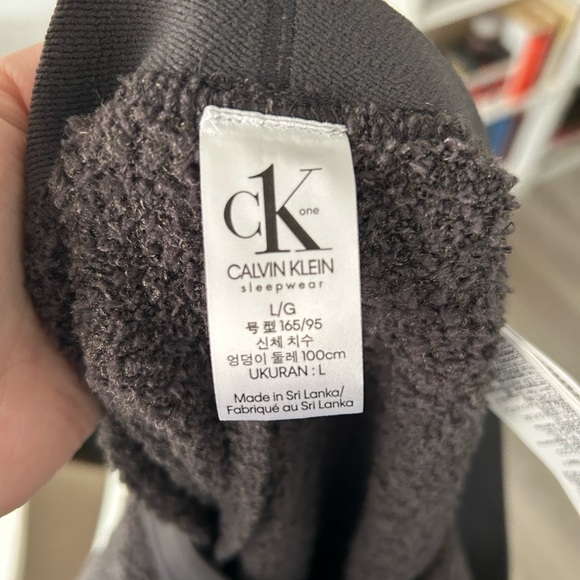 Calvin Klein Plush Bike Shorts - Picture 3 of 4